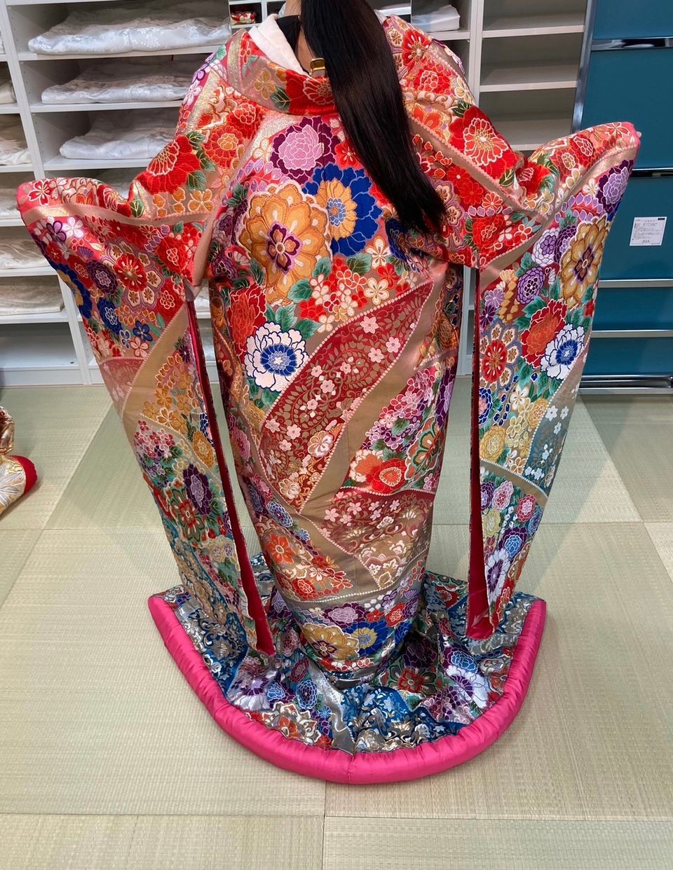 グラデーションが美しい衣装