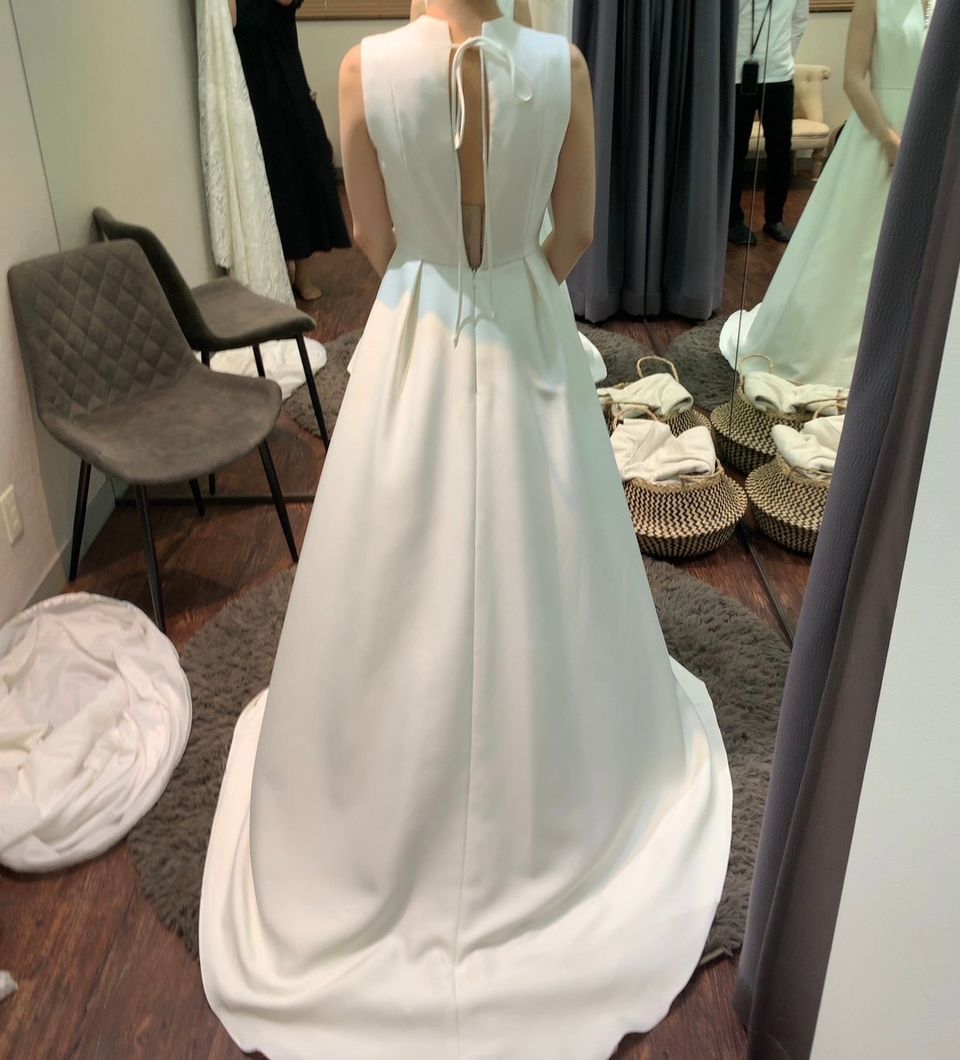 dress benedettaを表すようなカジュアルなドレス