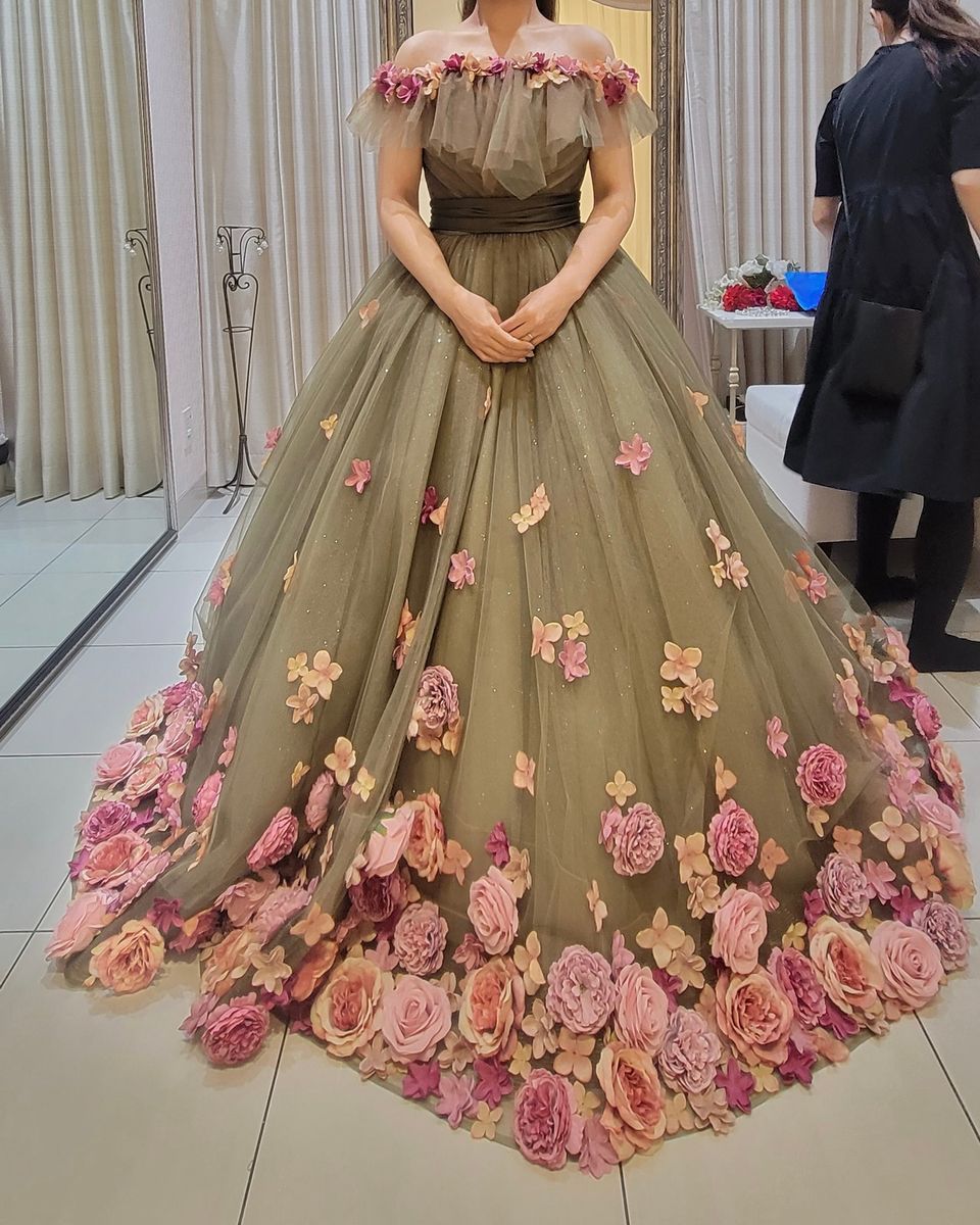 ピンクのお花がたっぷり！ガーデンドレス！