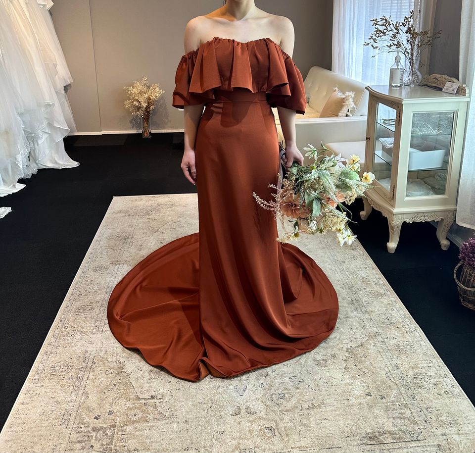 DRESS PRODUCTION オフショルダー Aラインドレス テラコッタ オフショルダー Aラインドレス テラコッタ（W274TE）
