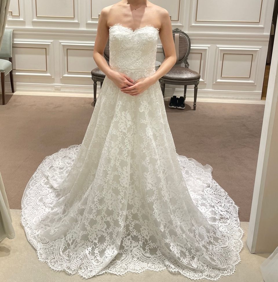 CAROLINA HERRERA