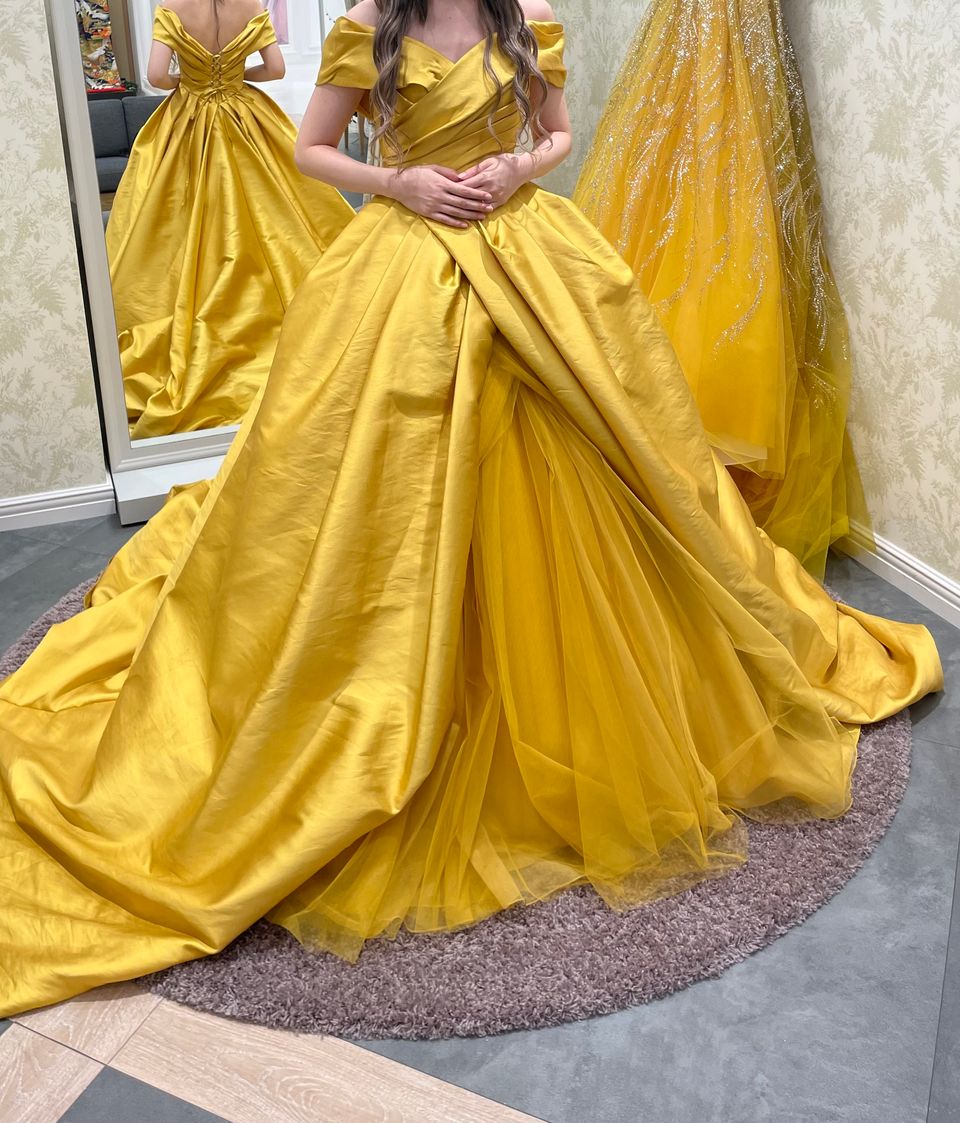 ディズニー　ベルドレス