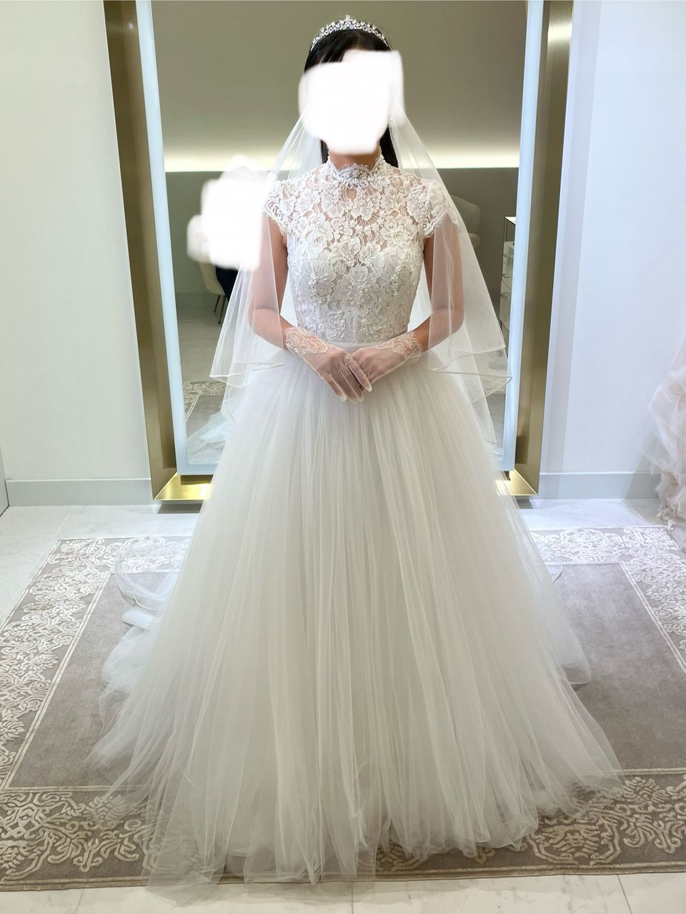 純白で妖精のよう