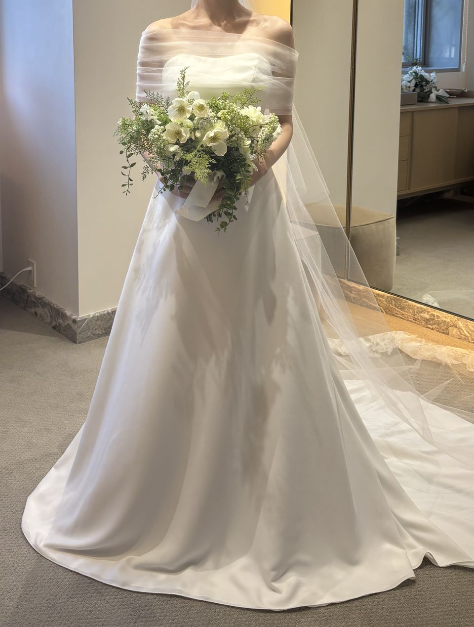 シンプル綺麗なドレス