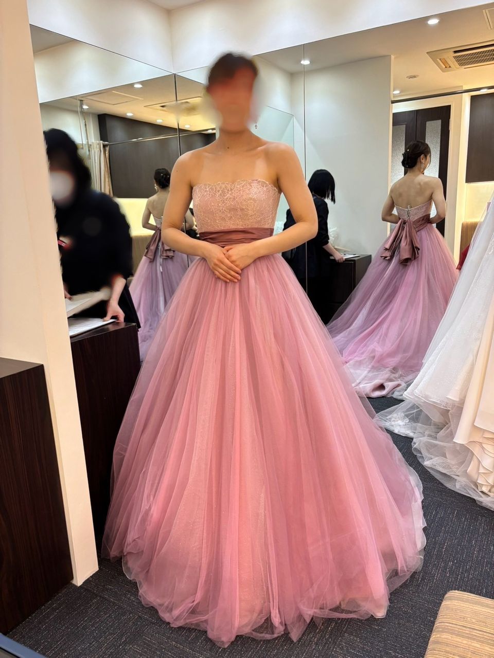 かわいらしい印象のドレス