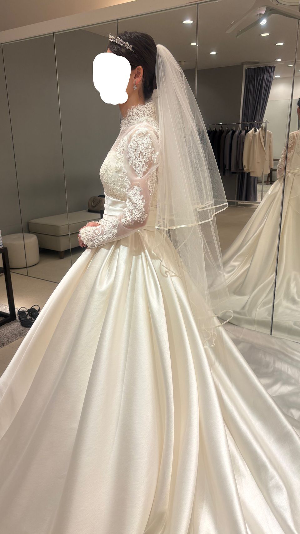 レースのかわいいロングスリーブタイプ