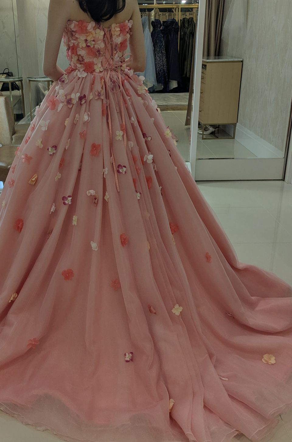 キュートなお花のドレス