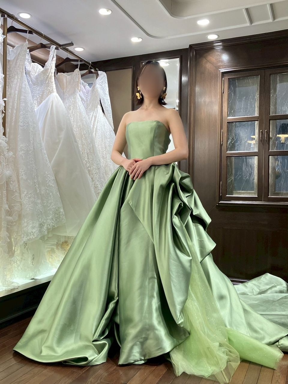 光沢感のある緑