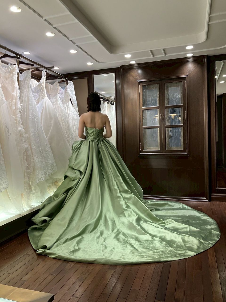 光沢感のある緑