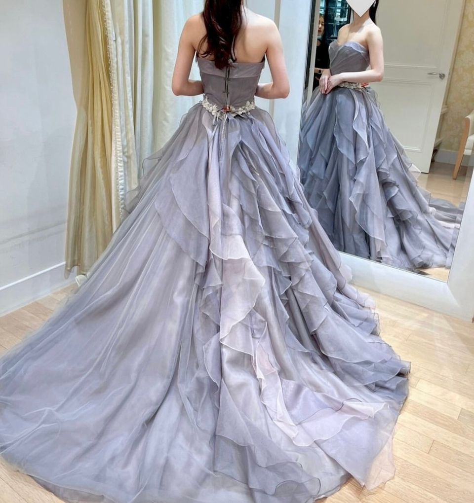 肌色が明るく見えるグレードレス