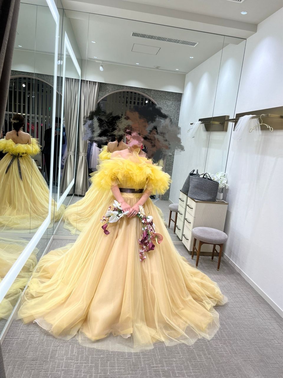 透明感あふれるドレス