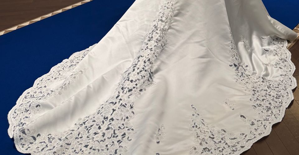 ウエストが細見え