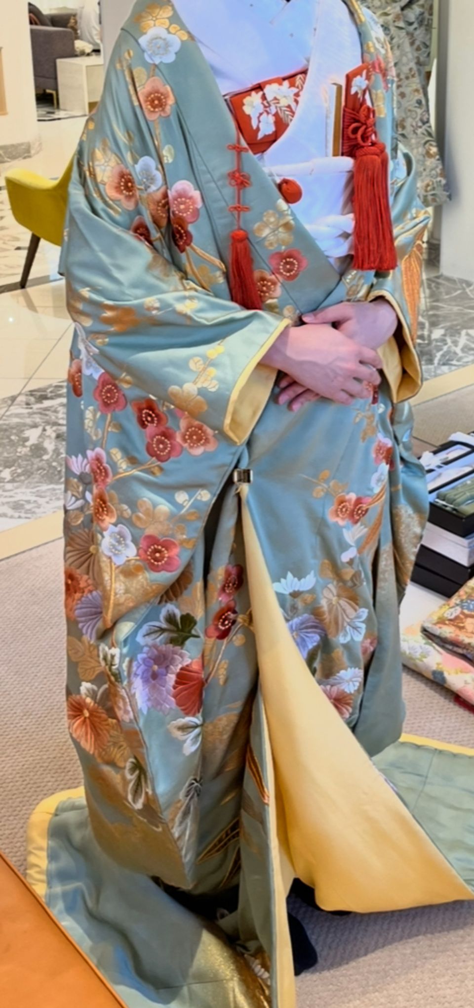 淡いグリーンが綺麗な色打掛