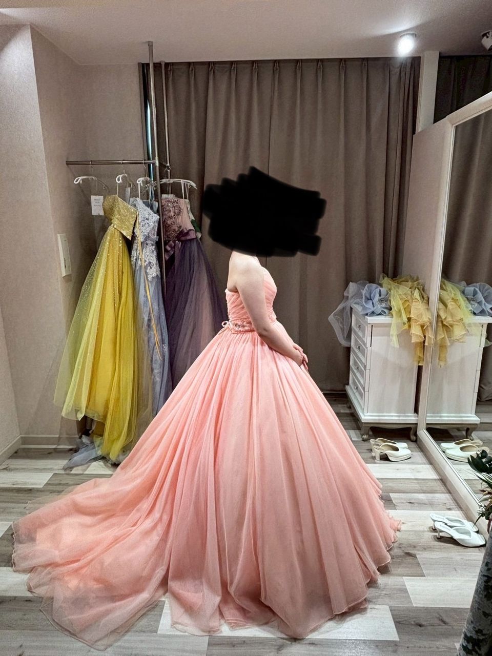 チュールボリューミードレス