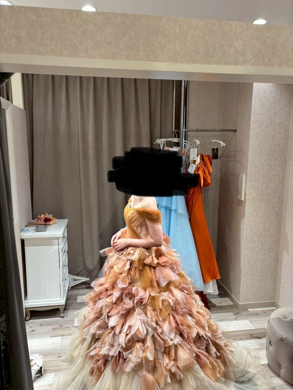 ボリューミードレス