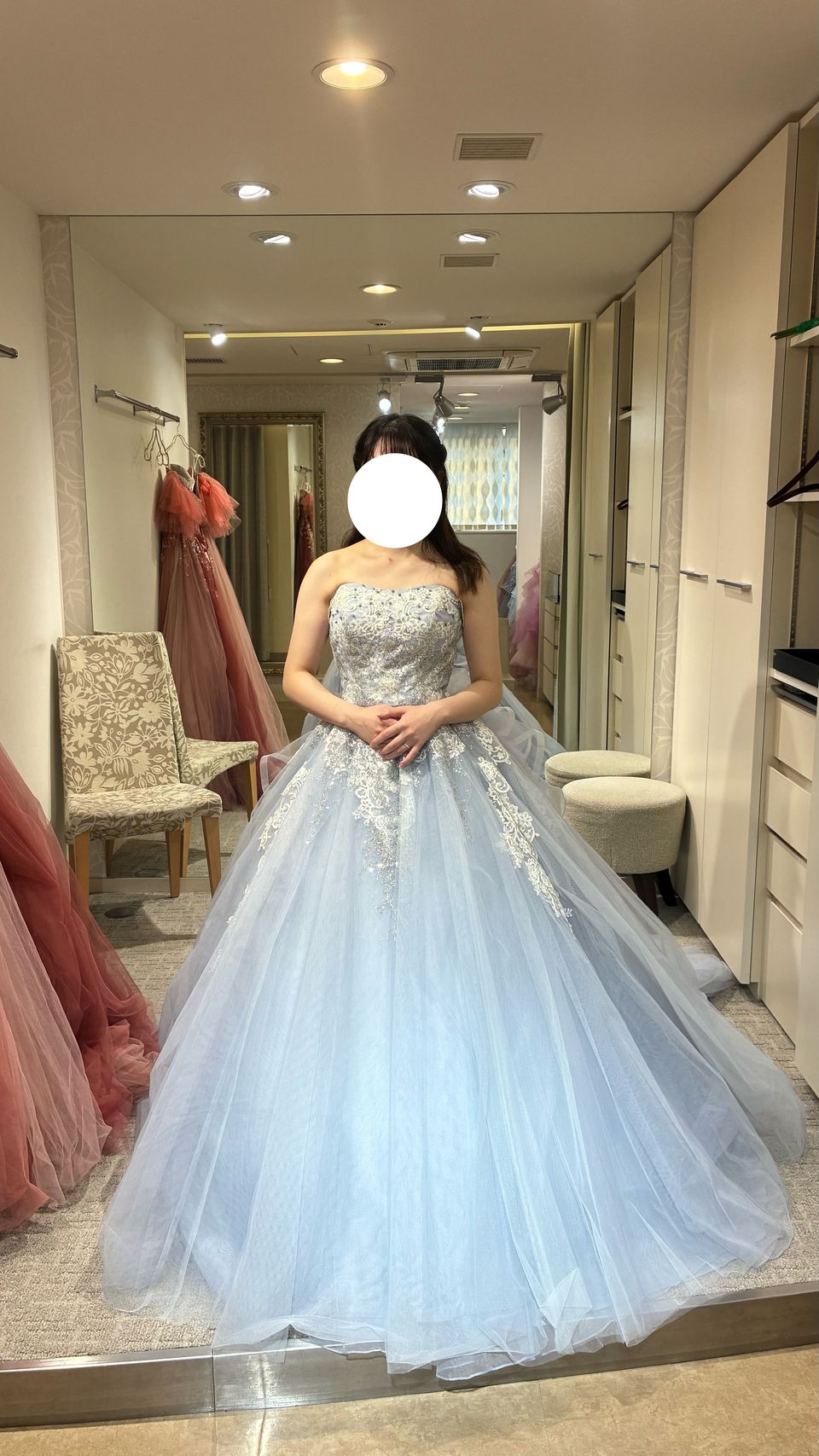 お姫様のようなブルードレス