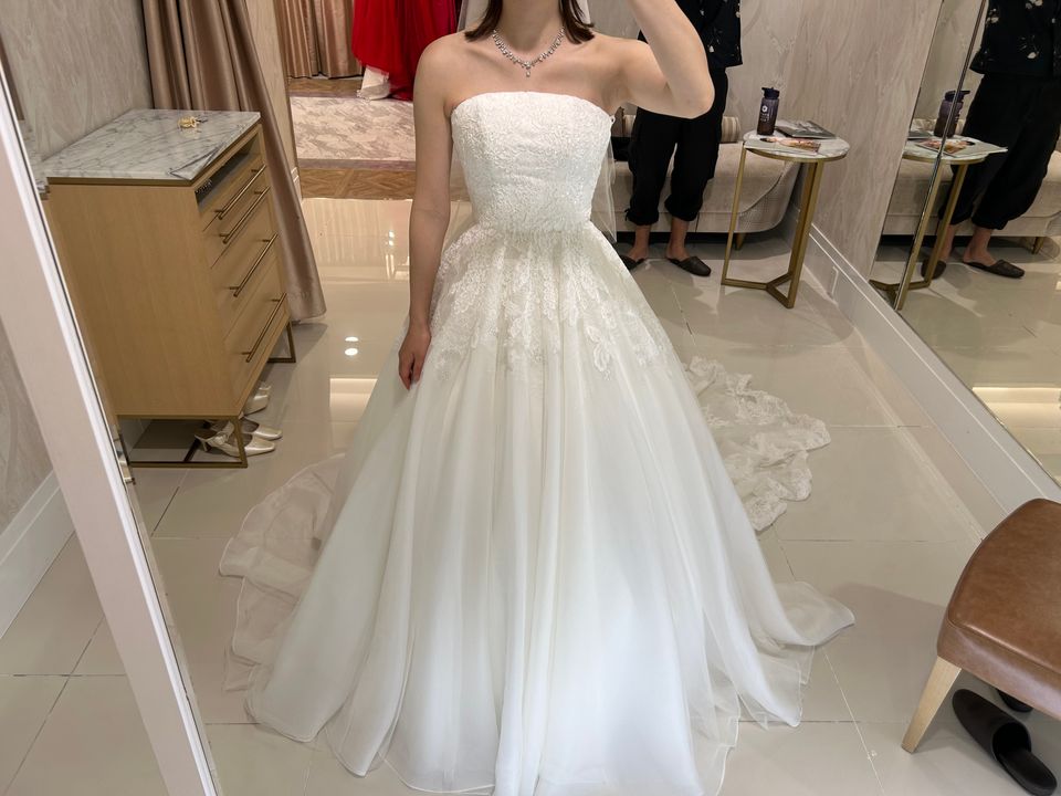 レースがとても綺麗です