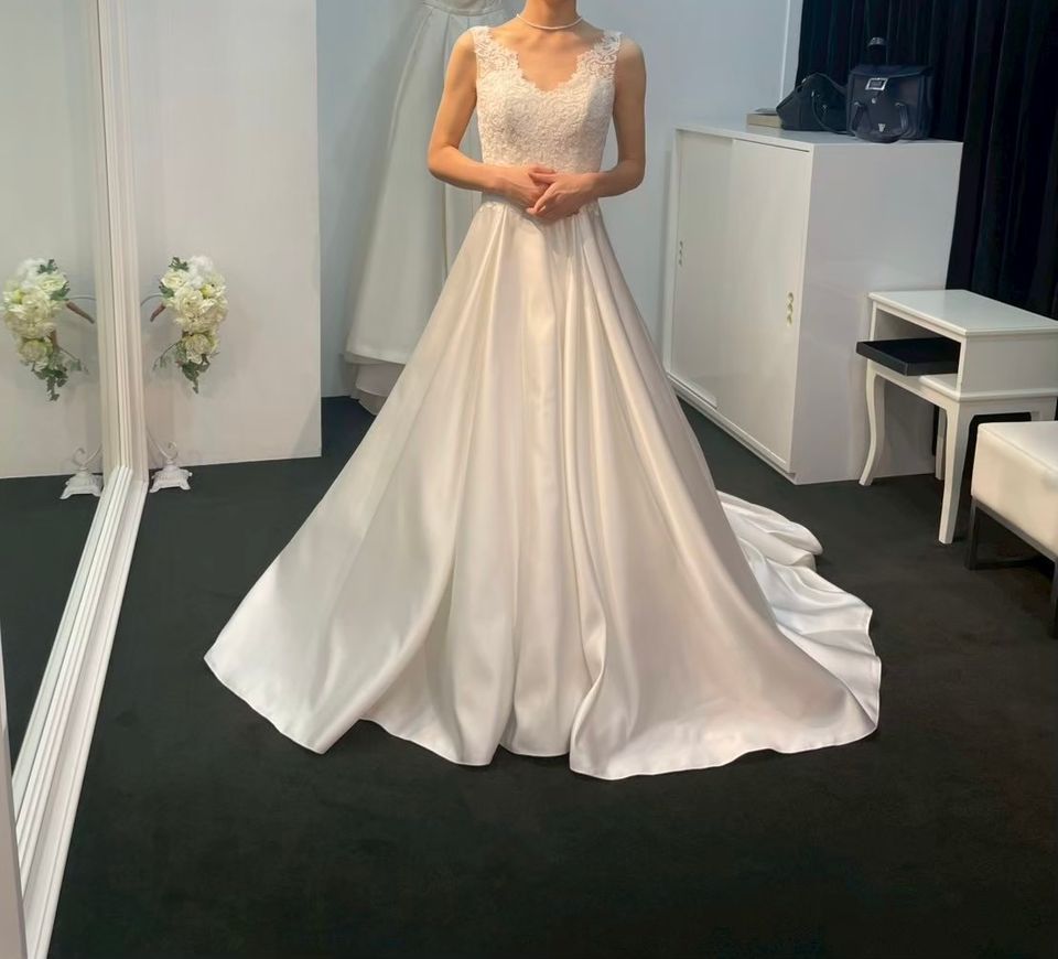 上半身のレースが可愛い