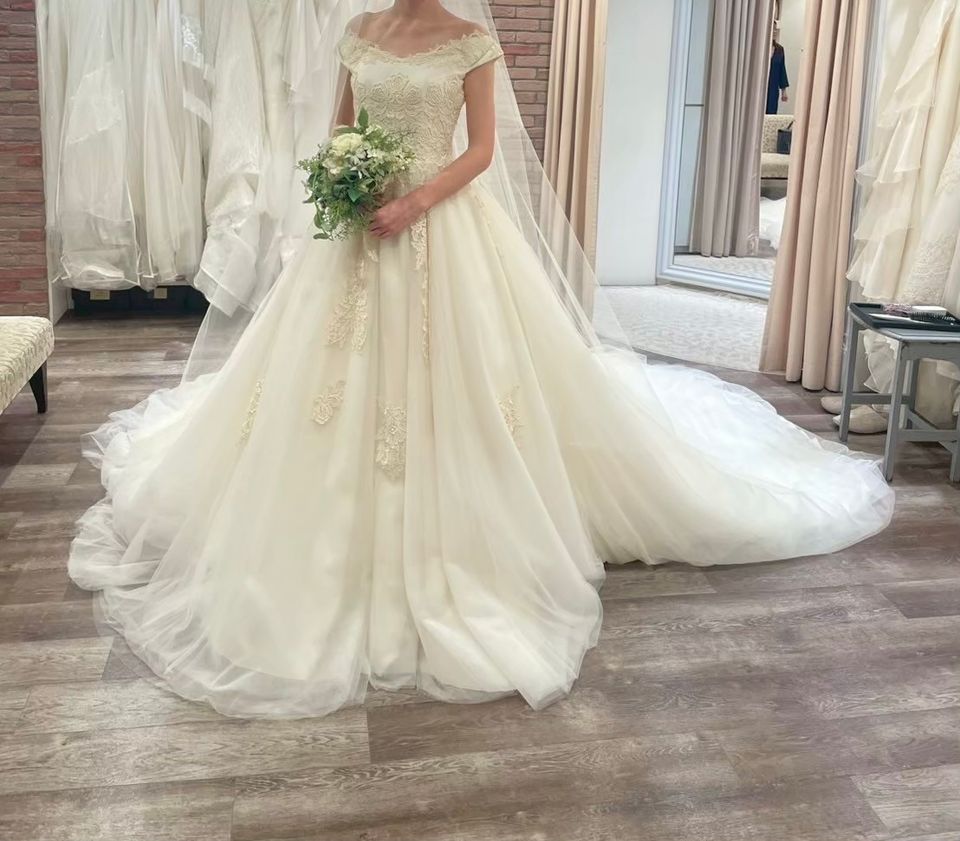 クラシカルなレースが素敵