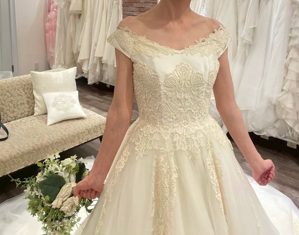 クラシカルなレースが素敵