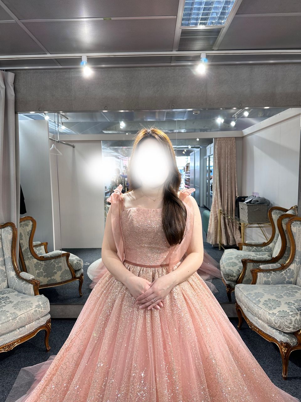 さりげないリボンにときめくドレス