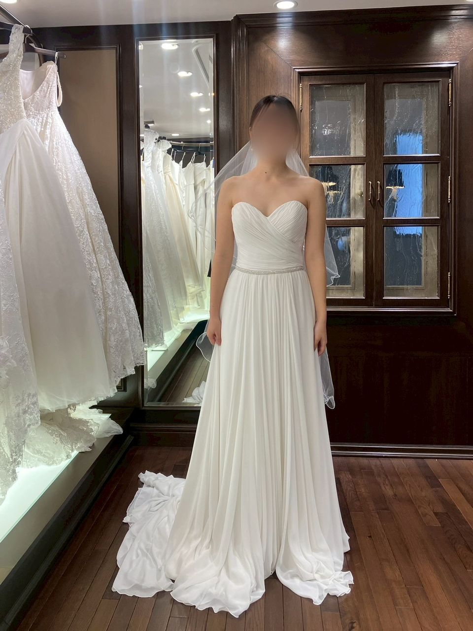 マーメイド感があるドレス アクセサリーで雰囲気変えられる