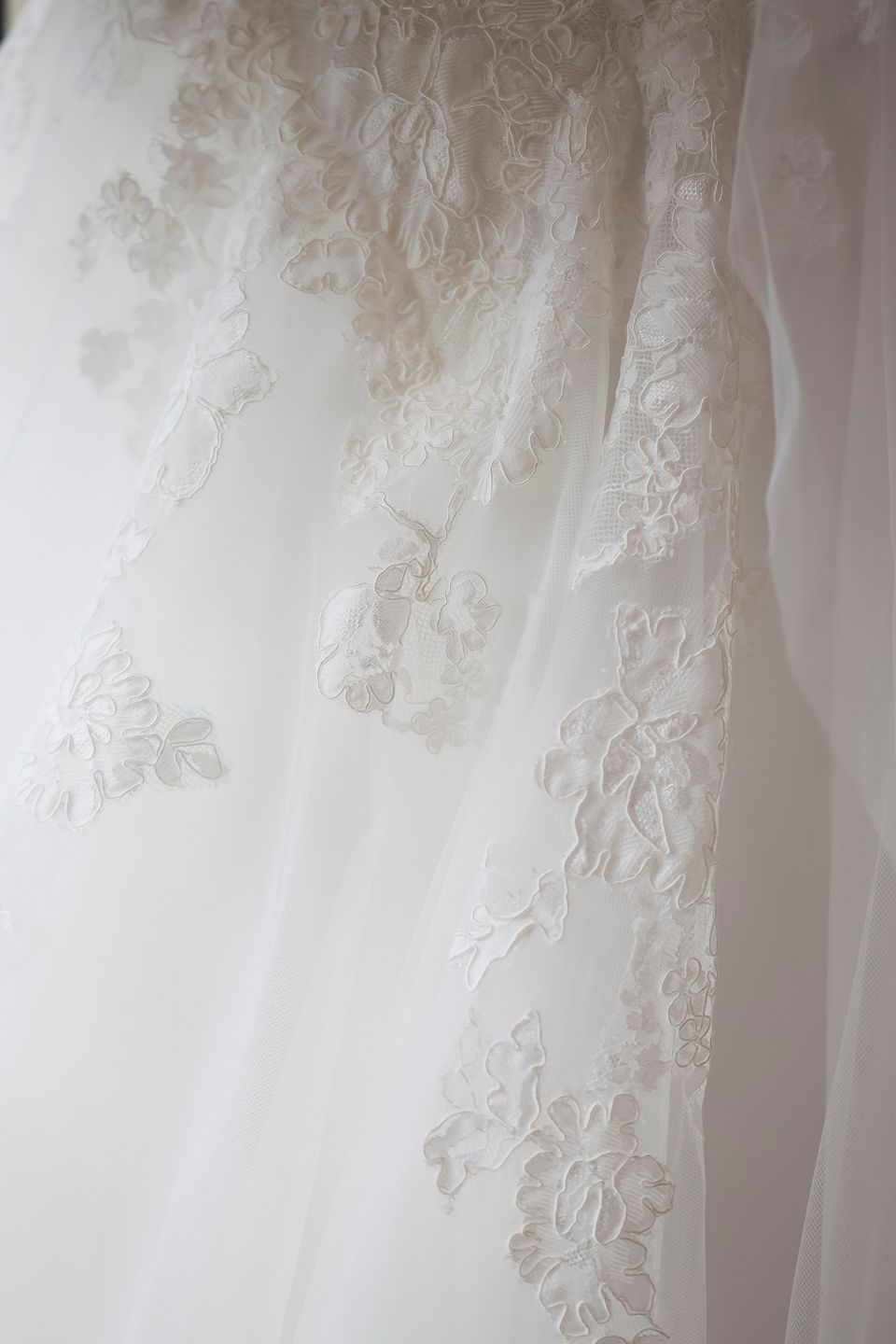 ナチュラルで綺麗に見せてくれるドレス