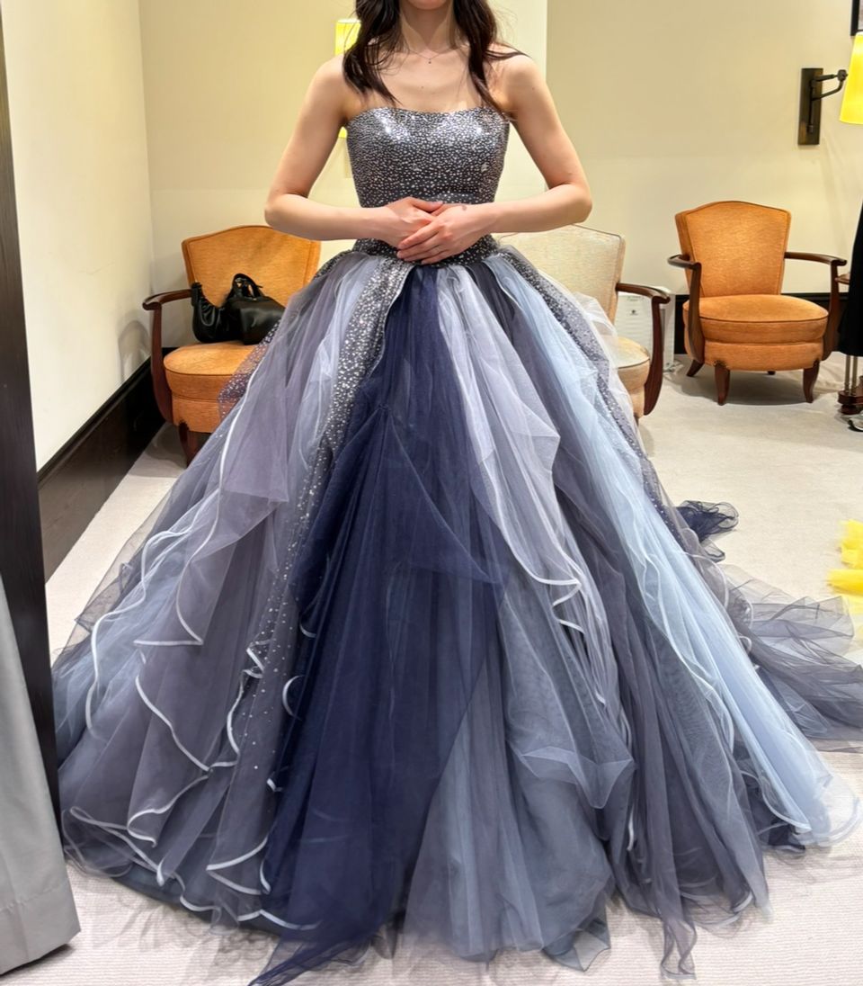 寒色系チュールドレス