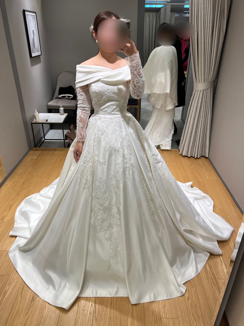 一捻りあるクラシカルドレス