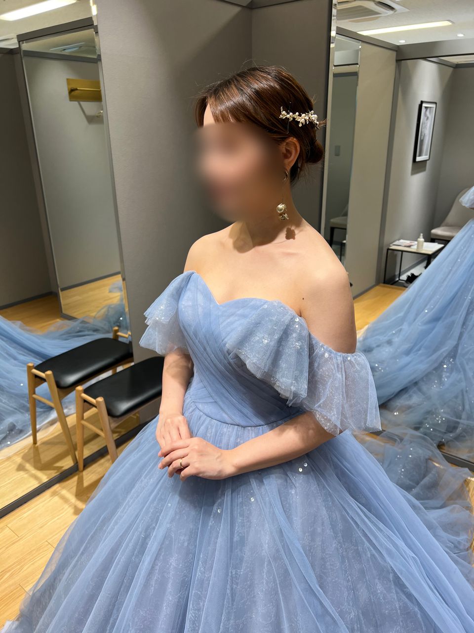 キラキラ可愛い水色ドレス