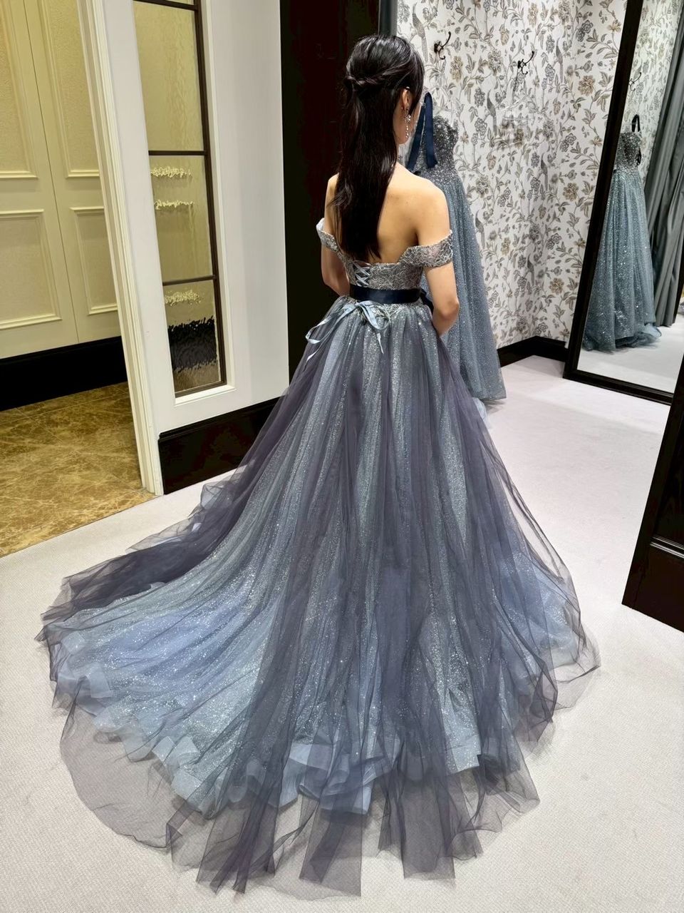 ブルーグレードレス