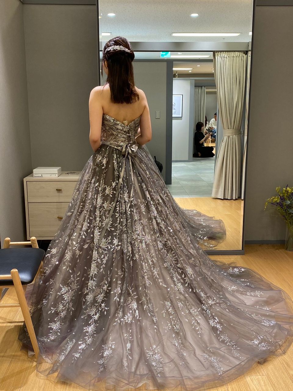 キラキラがかわいいグレードレス