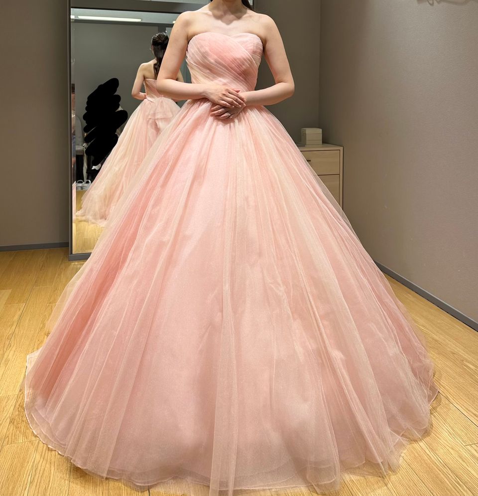 イソギンチャクみたいなドレス