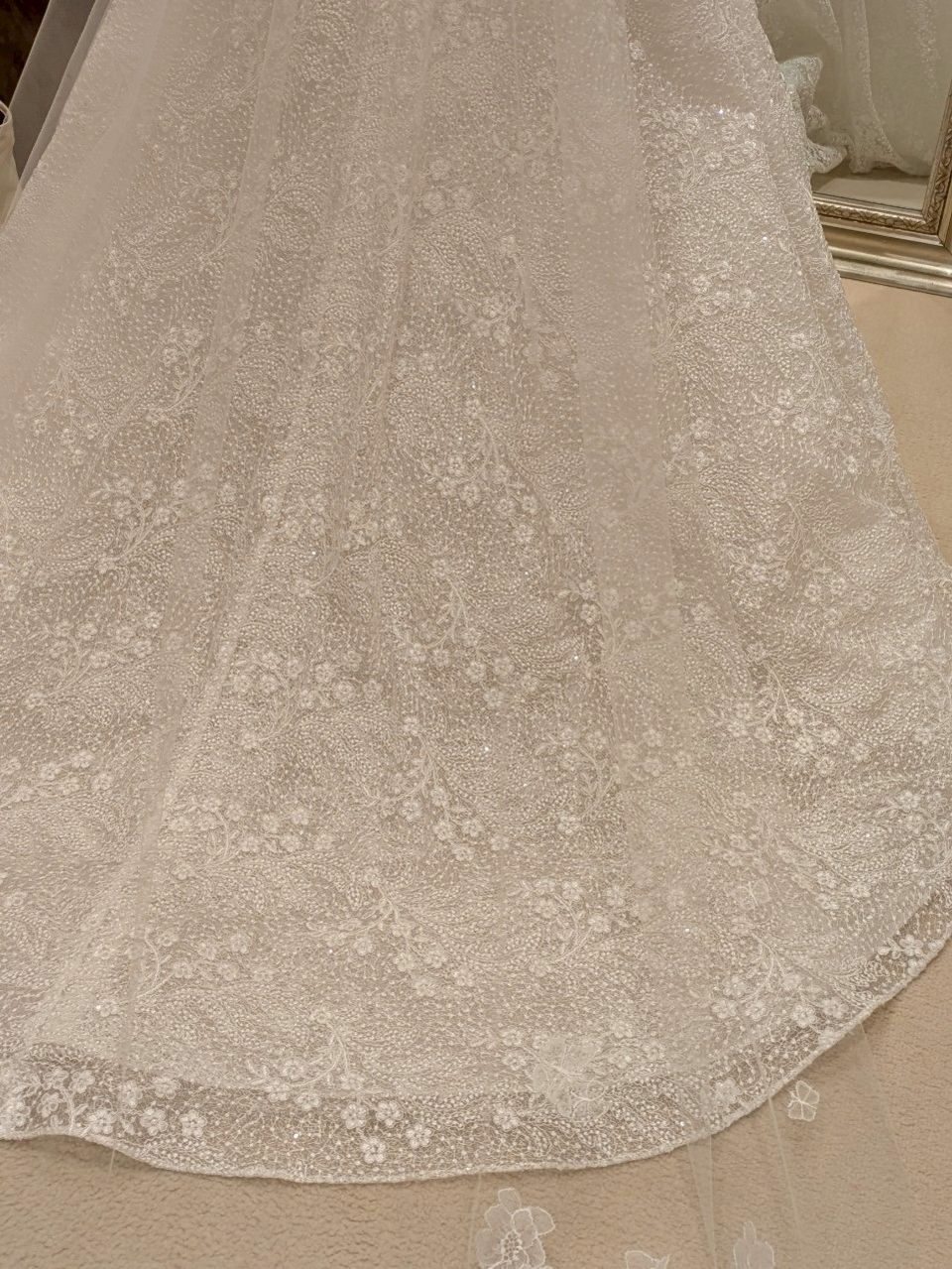 インド刺繍のドレス