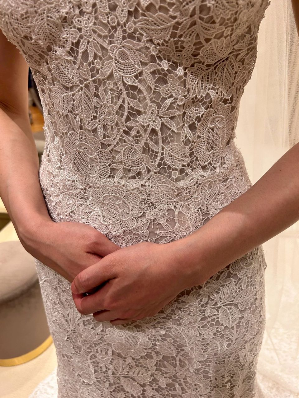 総刺繍のマーメイドドレス