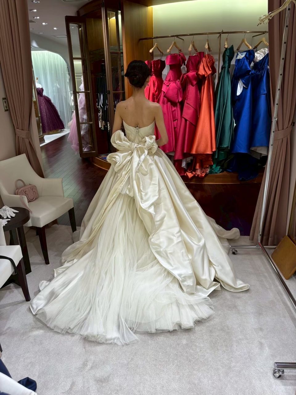 ボリューミーで後ろ姿がキュート