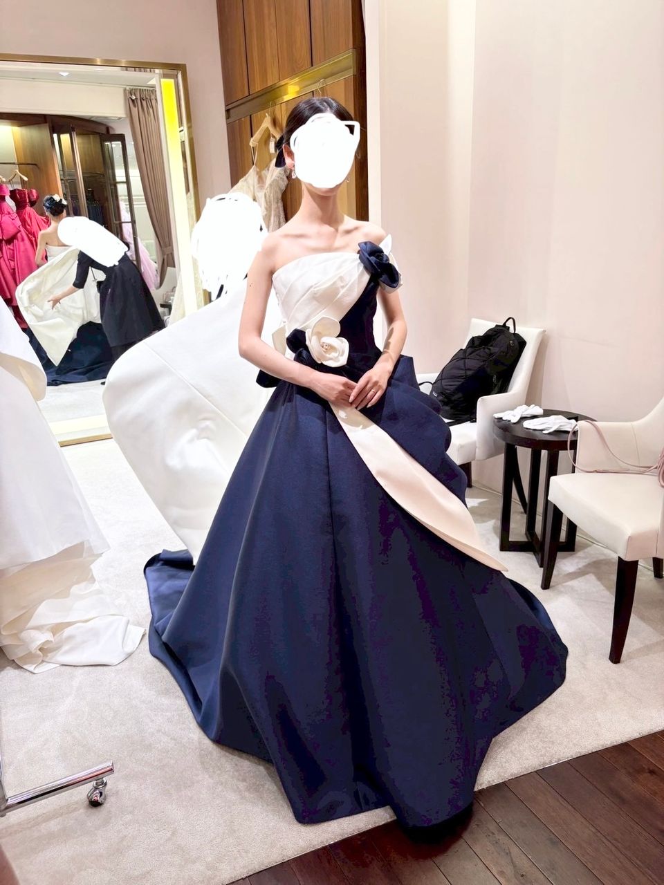 ハリ感のあるクラシカルなデザイン