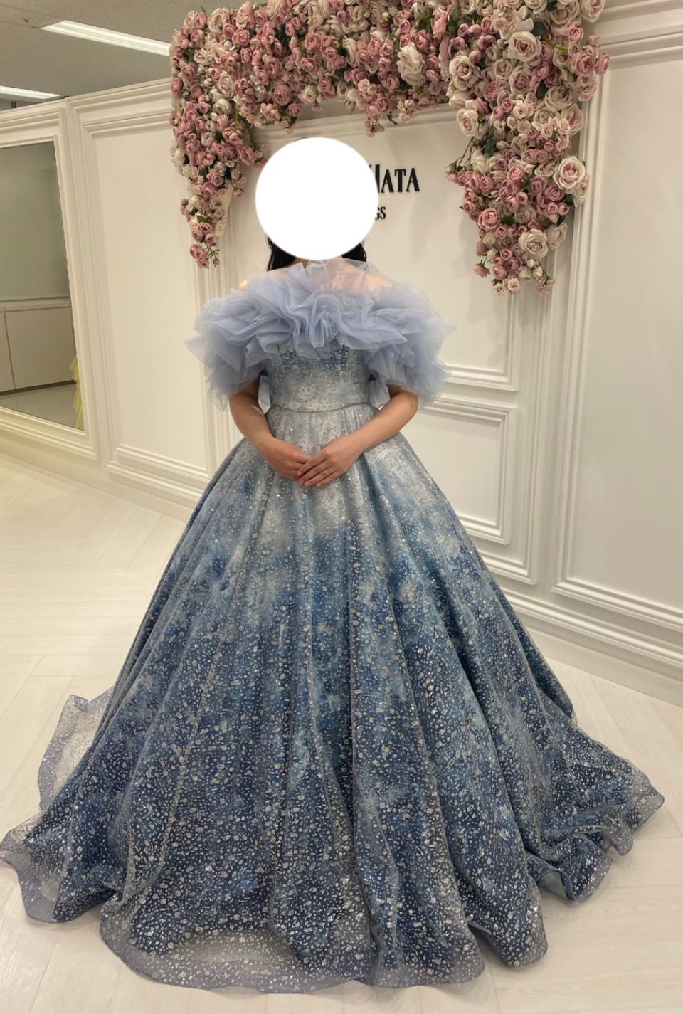 キラキラ宝石ドレス